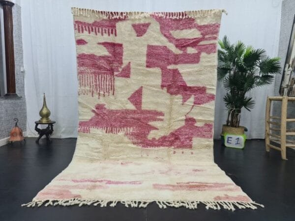 Qamar – Pink and White Moroccan Rug – Custom Wool Sizes