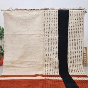 Souad – Timeless Cream Moroccan Rug – Handwoven Tradition