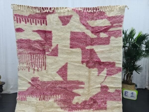 Qamar – Pink and White Moroccan Rug – Custom Wool Sizes