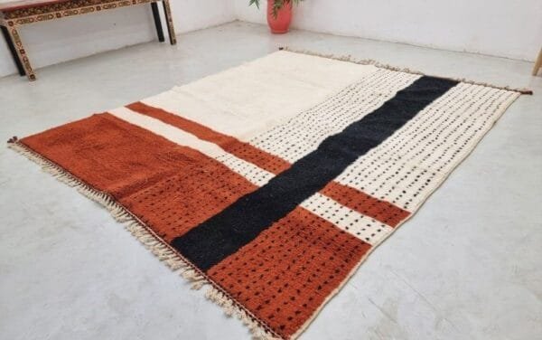 Souad – Timeless Cream Moroccan Rug – Handwoven Tradition