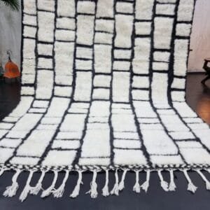 Wafa – Black & White Abstract Moroccan Rug