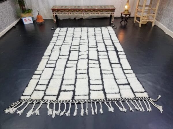 Wafa – Black & White Abstract Moroccan Rug