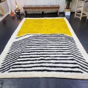 Maha – Modern Abstract Rug - Yellow and Black Stripes