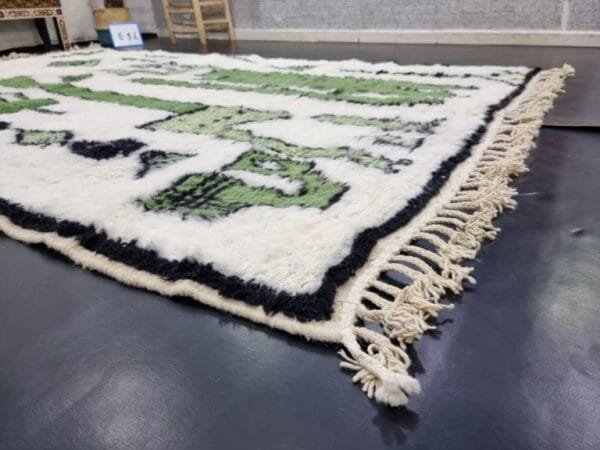 Jana – Sage Green Rug – Timeless Elegance in Every Thread