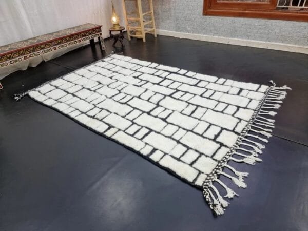 Wafa – Black & White Abstract Moroccan Rug