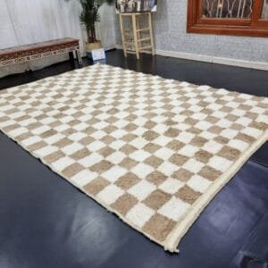 Hiba – Beige and White Checkered Moroccan Rug