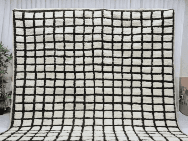 Naima – Black and White Beni Ourain Rug – Modern Elegance