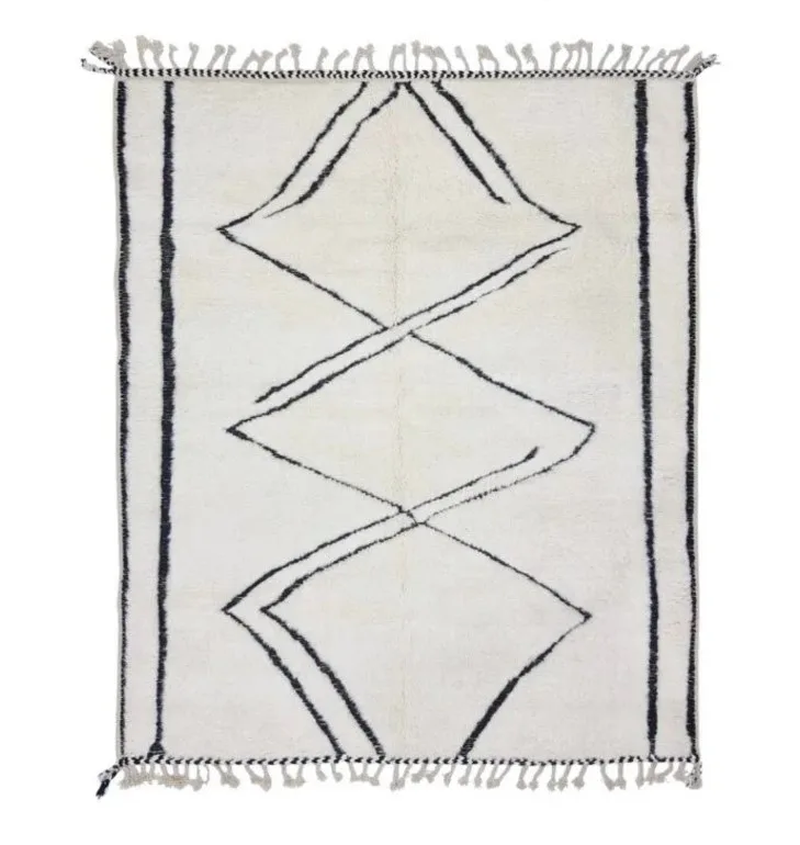 Tiziri – Minimalist Moroccan Carpet - Diamond Line Design