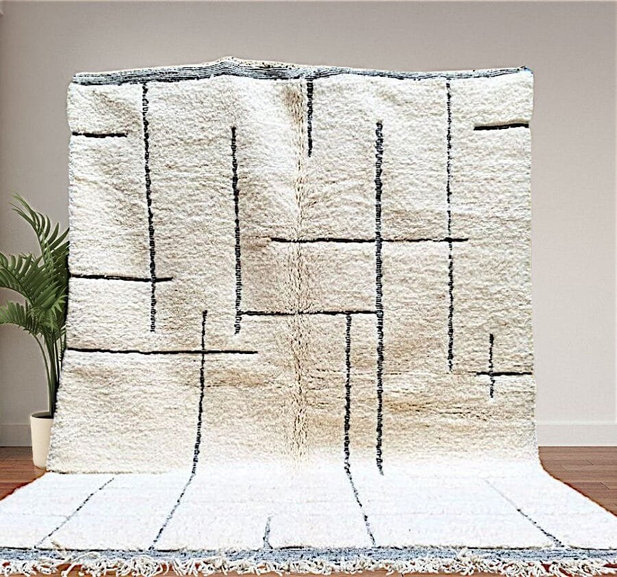 Chadia – Linear Moroccan Rug - Artisan Elegance Redefined
