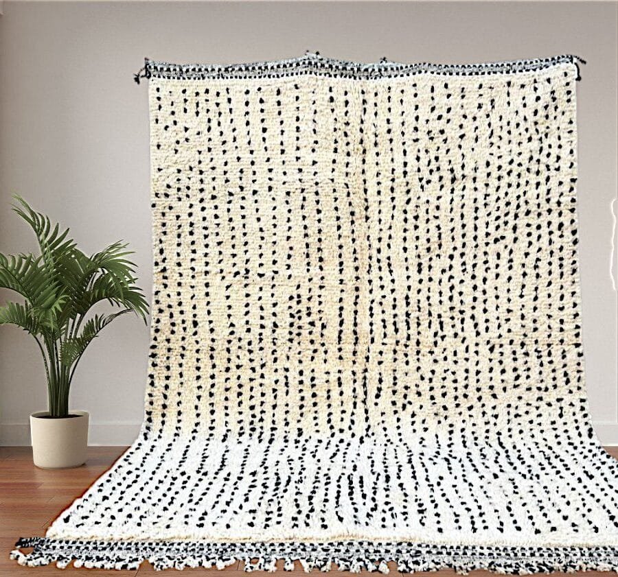 Ghada – Black and White Dotted Moroccan Rug