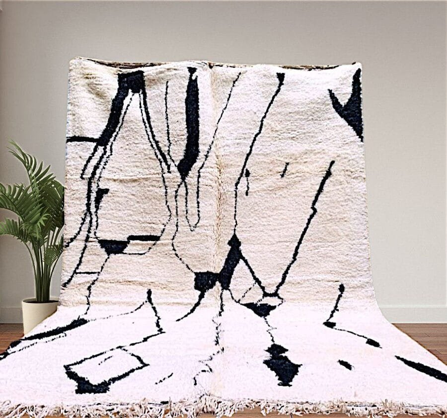 Lamia – Timeless Monochrome Moroccan Rug – Berber Design