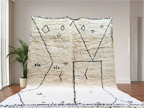 Latifa – Minimalist Moroccan Wool Rug - Tribal Design