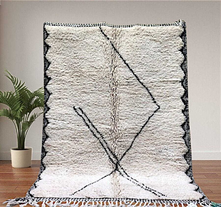 Zahraoua – Timeless Berber Rug - Handwoven Elegance