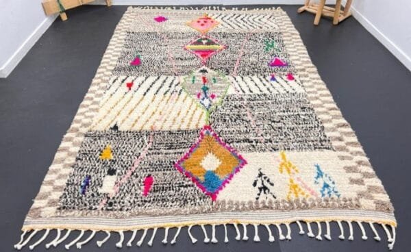 Ilham – Vibrant Moroccan Rug - Geometric Boho Design