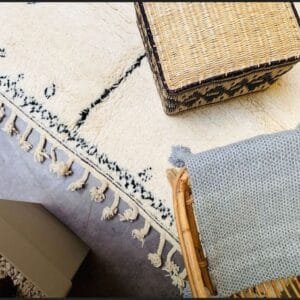 Latifa – Minimalist Moroccan Wool Rug - Tribal Design