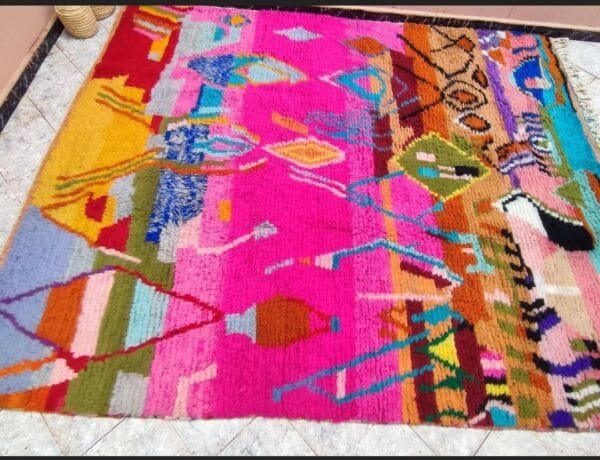 Dalia – Trendy Pop of Pink Berber Rug for Insta-Worthy Homes