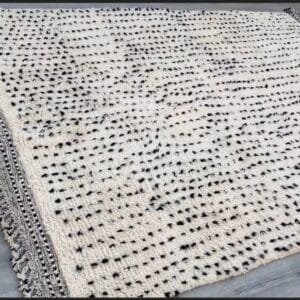 Ghada – Black and White Dotted Moroccan Rug