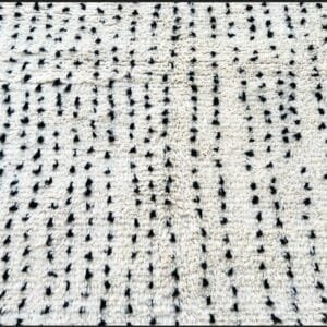 Ghada – Black and White Dotted Moroccan Rug