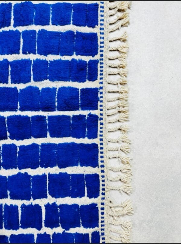 Vera – Bold Blue Moroccan Rug for Modern Decor