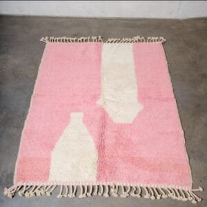 Khadija – Modern Pink Wool Moroccan Rug