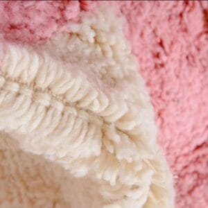 Khadija – Modern Pink Wool Moroccan Rug