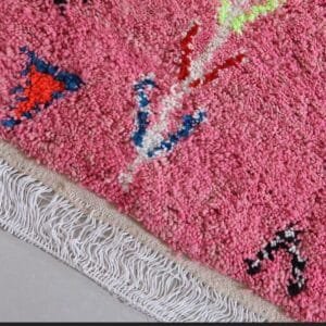 Hiba –Stylish Pink Area Rug – Handcrafted Wool