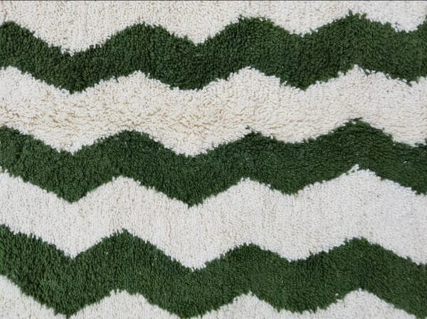 Hanan – Handmade Wavy Green Rug - Moroccan Design