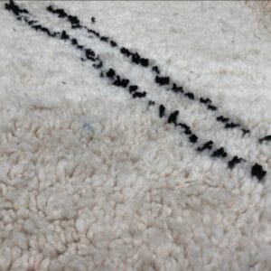 Zahraoua – Timeless Berber Rug - Handwoven Elegance