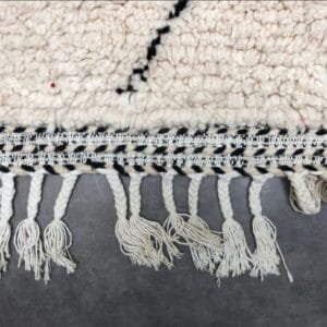 Zahraoua – Timeless Berber Rug - Handwoven Elegance
