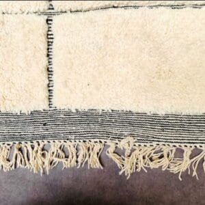 Chadia – Linear Moroccan Rug - Artisan Elegance Redefined