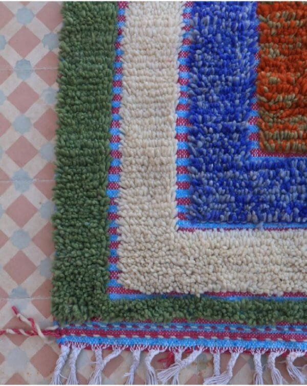 Latifa – Vibrant Moroccan Zigzag Rug : A Burst of Color
