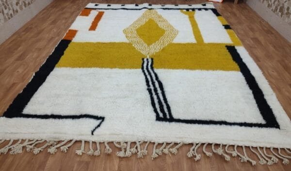 Amira – Bold Geometric Area Rug in Mustard and Black