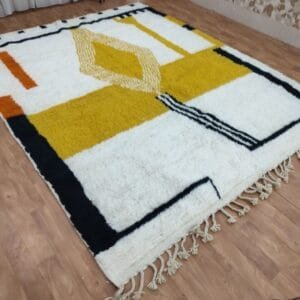 Amira – Bold Geometric Area Rug in Mustard and Black