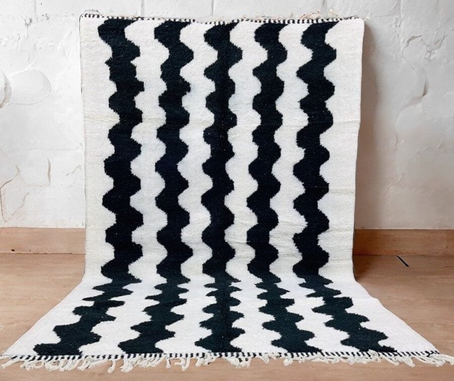 Jamila – White Black Moroccan Rug – Striped Beni Mrirt Design