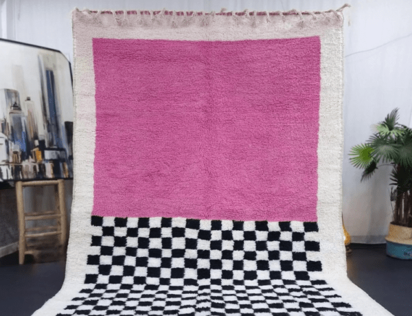 Pink and Black Carpet – Perfect for Bedroom or Living Room Aisha – Pink and Black Carpet – Perfect for Bedroom or Living Room