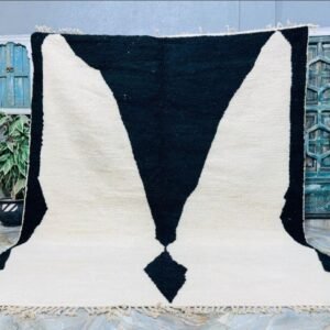 Aicha –Black and White Tribal Rug – Handwoven Moroccan Carpet Black and White Tribal Rug