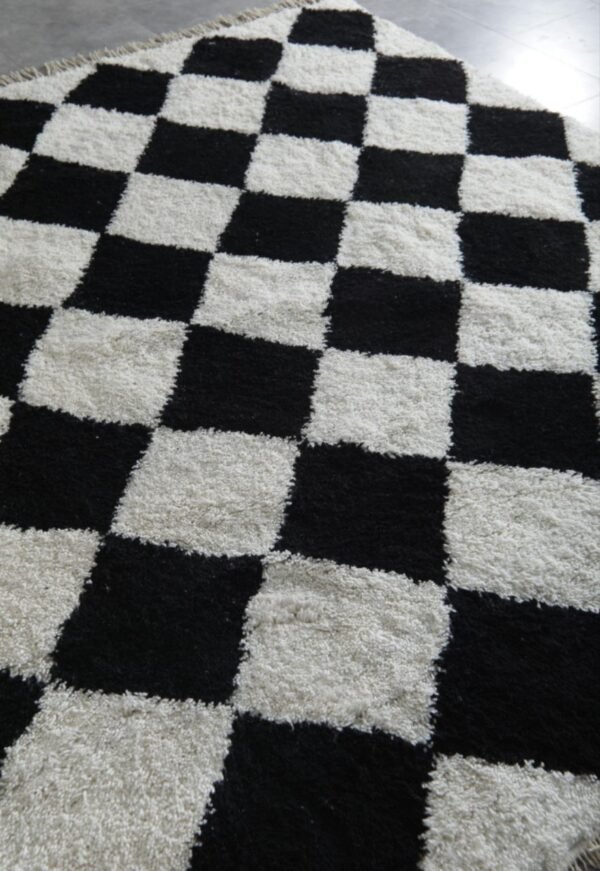 photo_5942668835993798712_y Beni Ourain Rug Black and White – Handwoven Luxury & Timeless Style